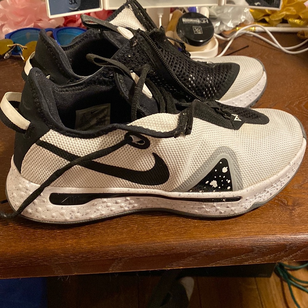 Nike Paul George Collection